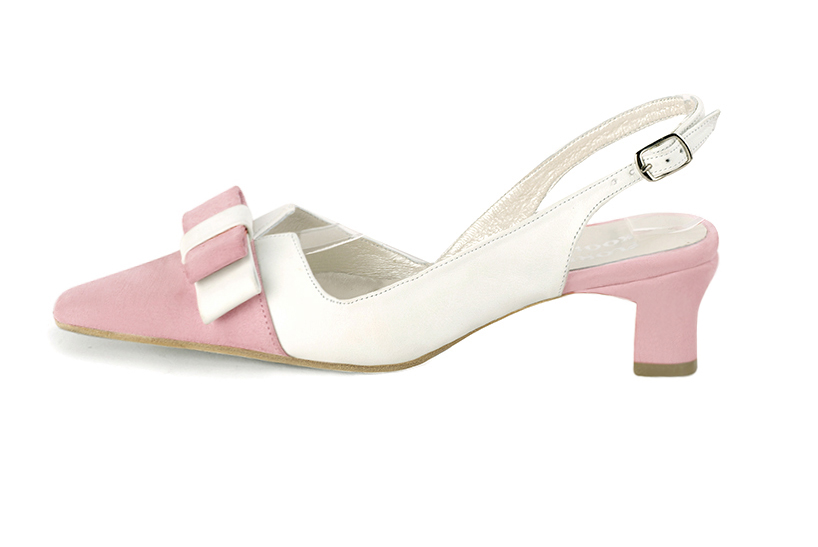 Light pink and off white women's open back shoes, with a knot. Tapered toe. Low kitten heels. Profile view - Florence KOOIJMAN